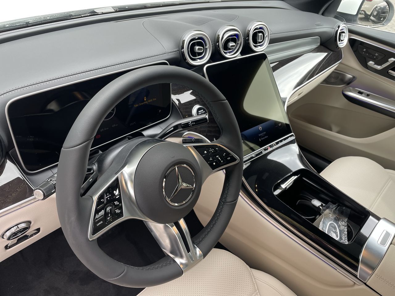 2026 Mercedes-Benz GLC