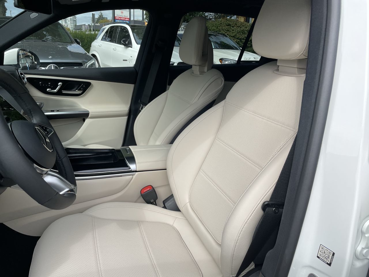 2026 Mercedes-Benz GLC300