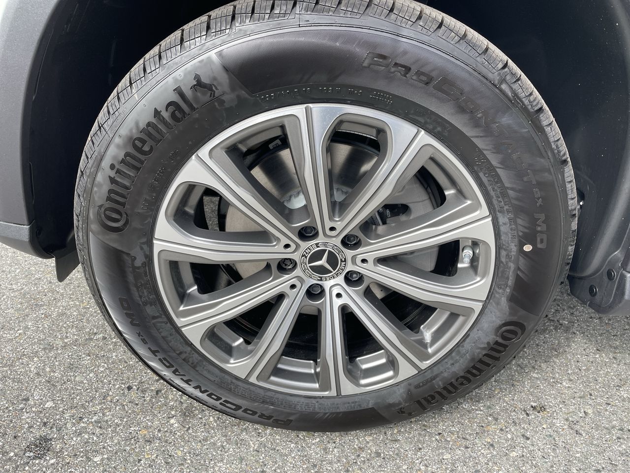 2026 Mercedes-Benz GLC300
