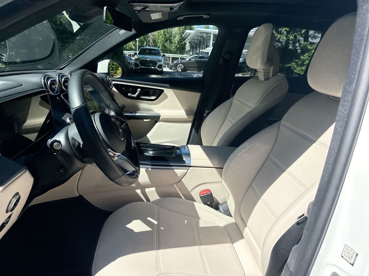 2026 Mercedes-Benz GLC300