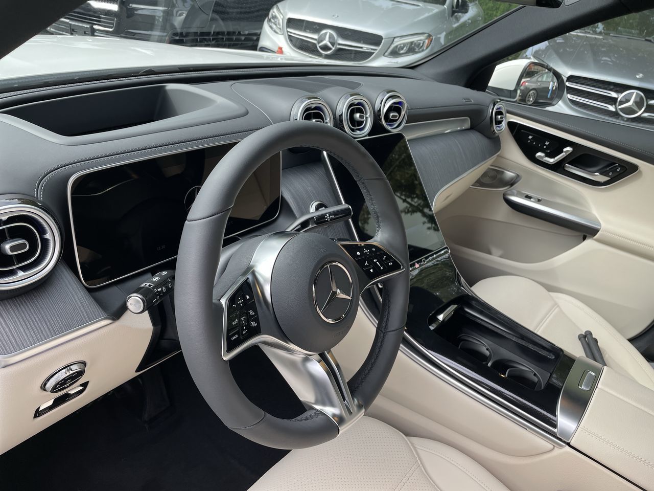 2026 Mercedes-Benz GLC300