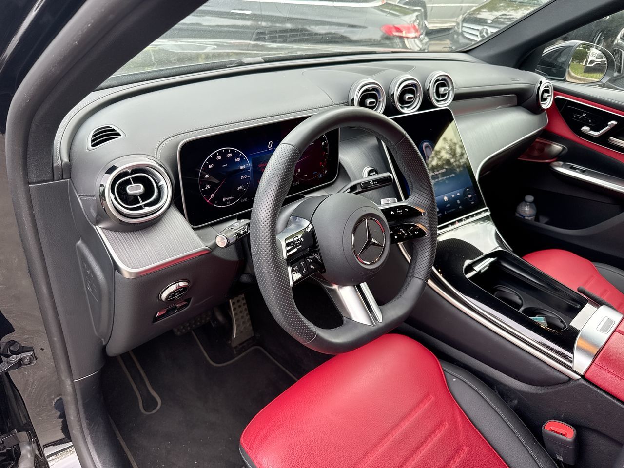 2026 Mercedes-Benz GLC300