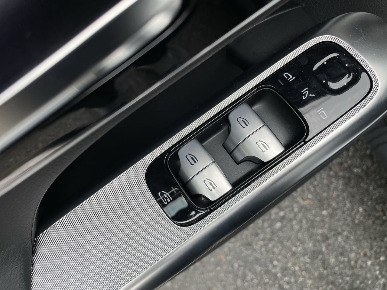 2025 Mercedes-Benz GLC350e in North Vancouver, British Columbia