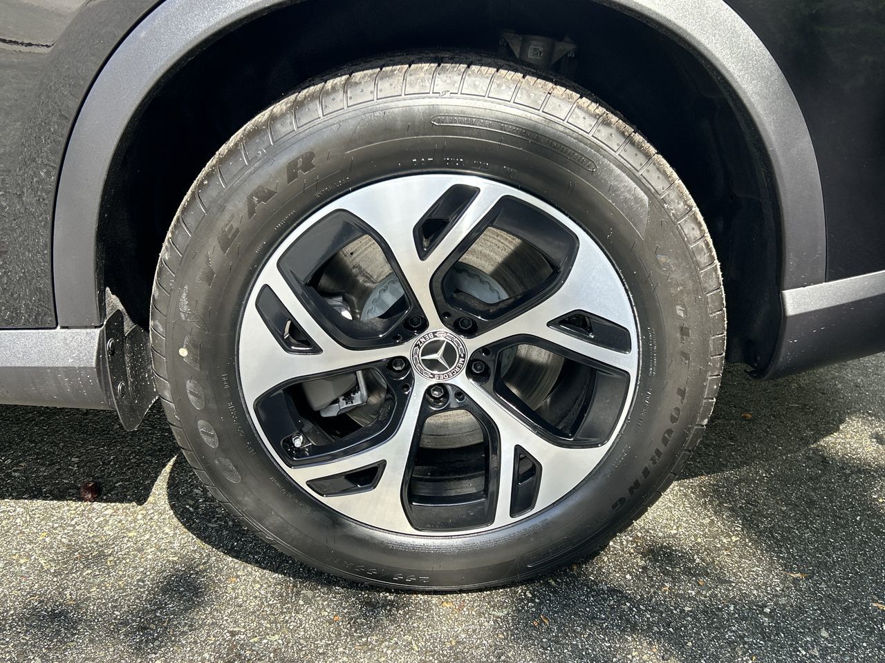 2025 Mercedes-Benz GLC Plug-in Hybrid in North Vancouver, British Columbia