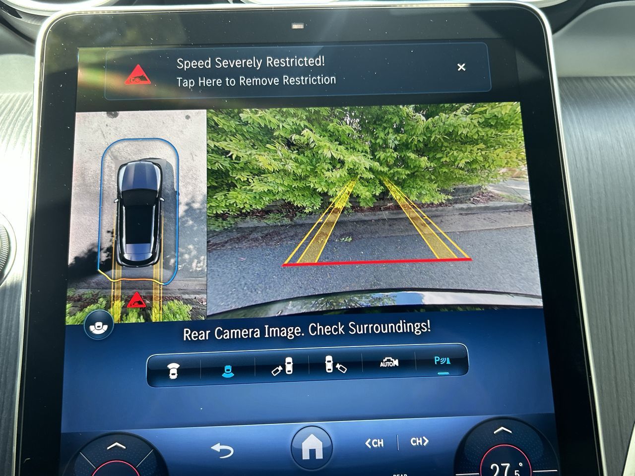 2025 Mercedes-Benz GLC Plug-in Hybrid in North Vancouver, British Columbia