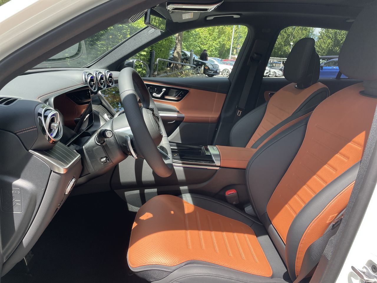 2025 Mercedes-Benz GLC Plug-in Hybrid in North Vancouver, British Columbia