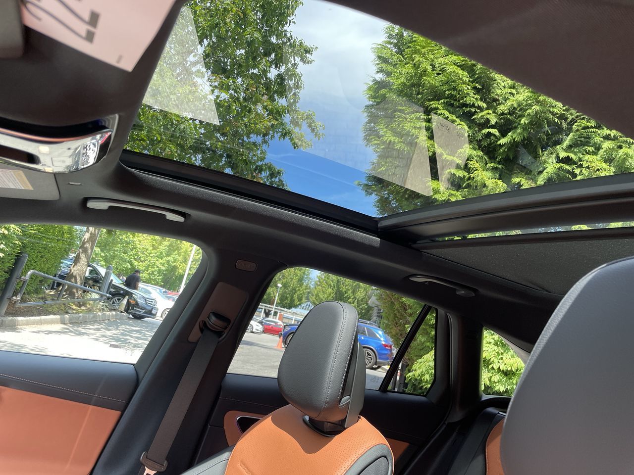 2025 Mercedes-Benz GLC Plug-in Hybrid in North Vancouver, British Columbia