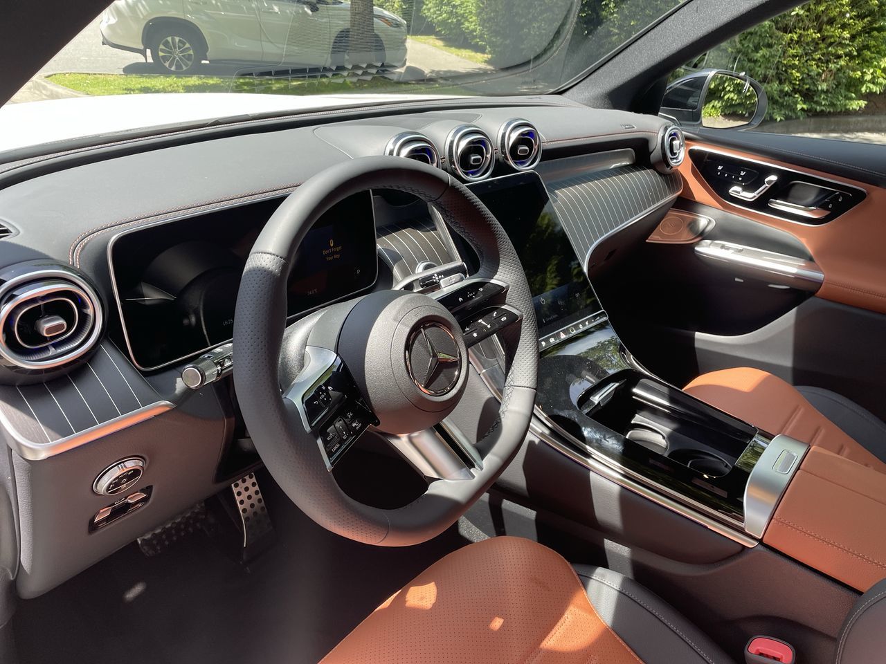 2025 Mercedes-Benz GLC Plug-in Hybrid in North Vancouver, British Columbia