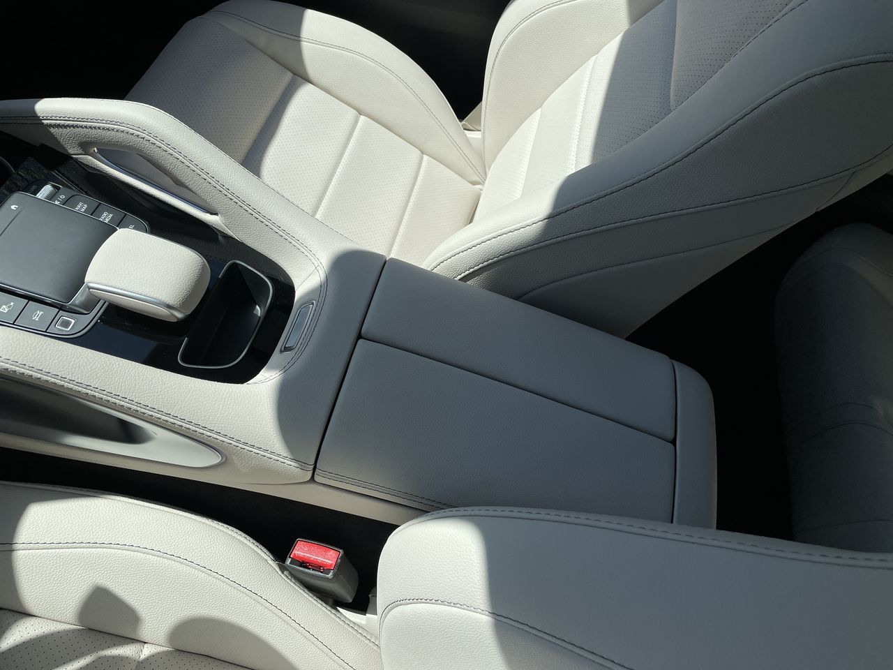 2025 Mercedes-Benz GLE Plug-in-Hybrid in North Vancouver, British Columbia