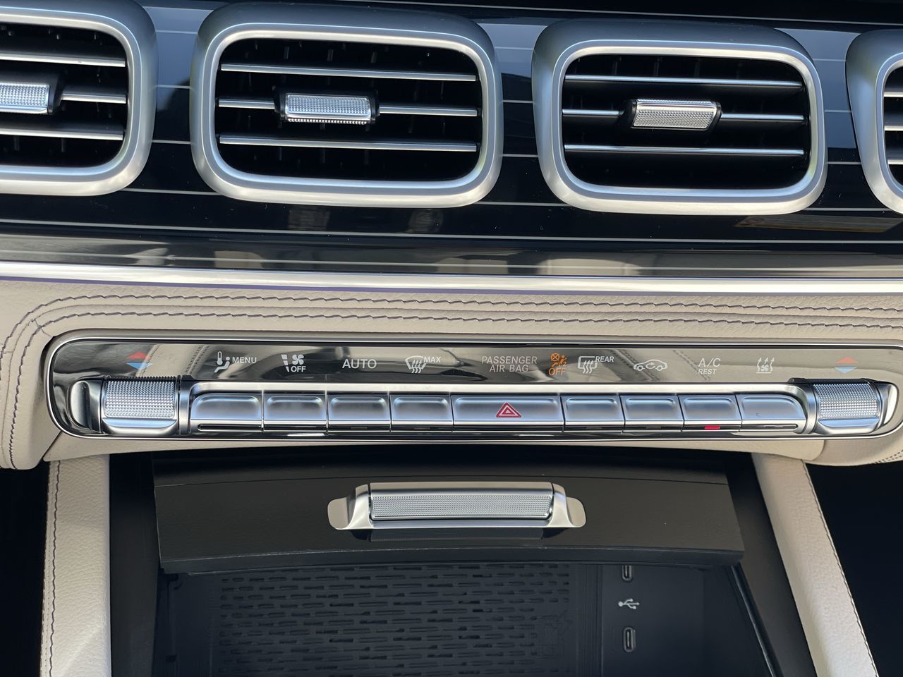 2025 Mercedes-Benz GLE Plug-in-Hybrid in North Vancouver, British Columbia