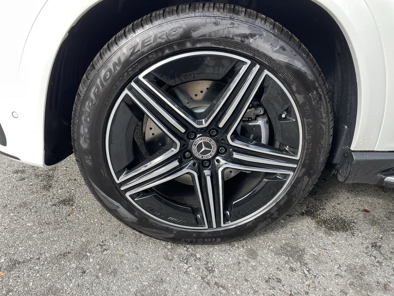 2025 Mercedes-Benz GLE Plug-in Hybrid in North Vancouver, British Columbia