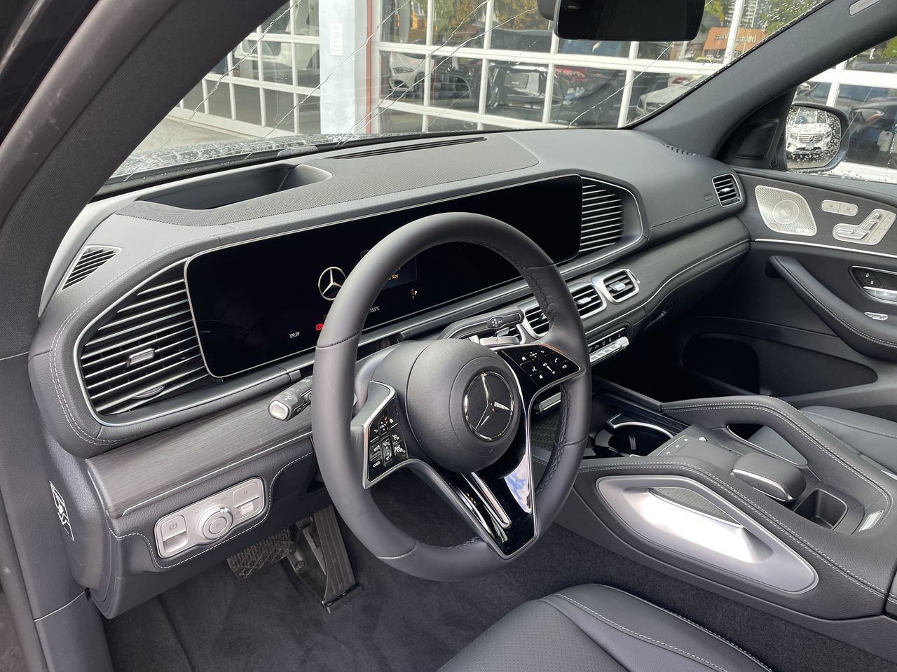 2026 Mercedes-Benz GLE Plug-in Hybrid in North Vancouver, British Columbia