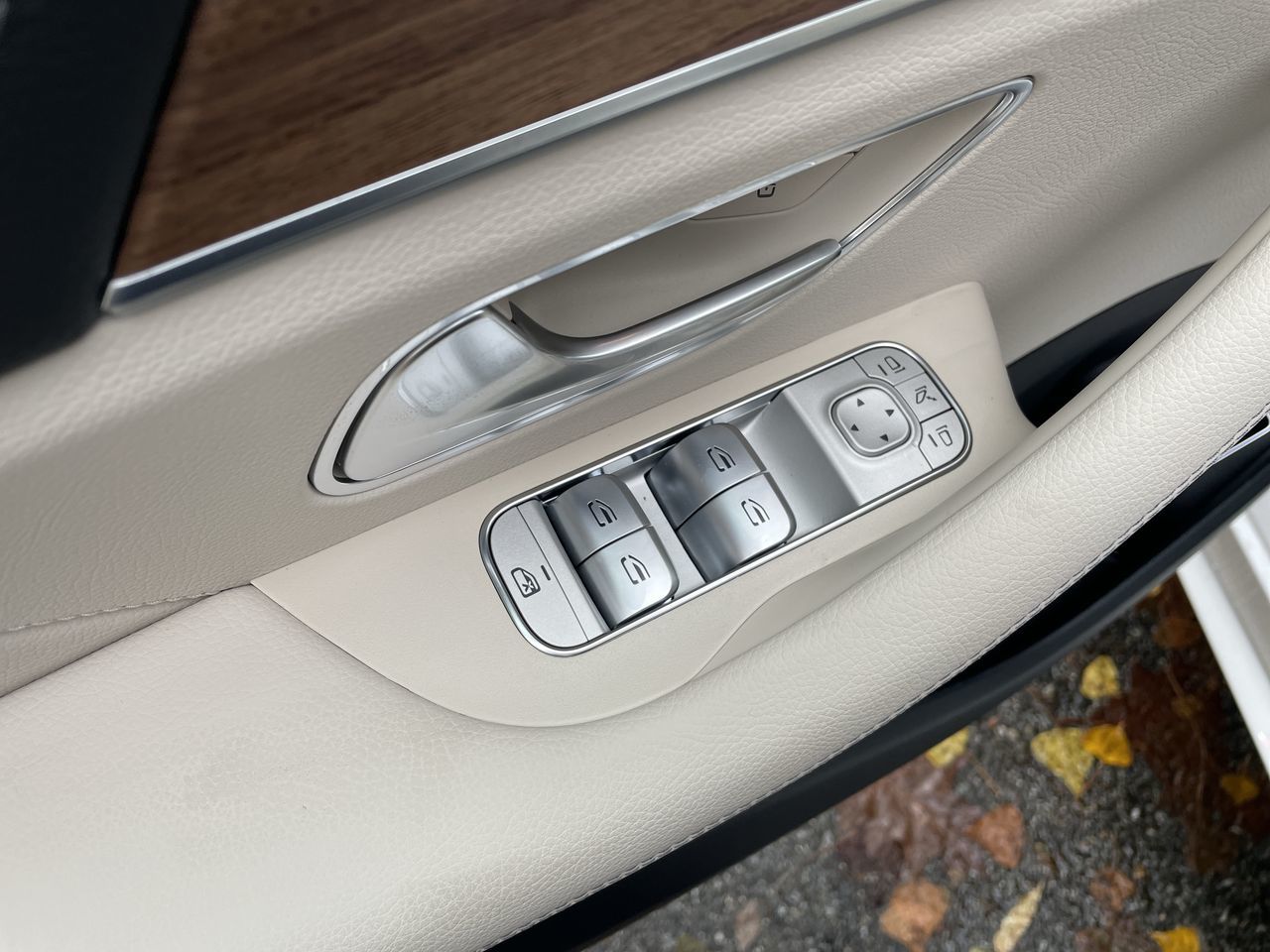 2026 Mercedes-Benz GLE Plug-in Hybrid in North Vancouver, British Columbia