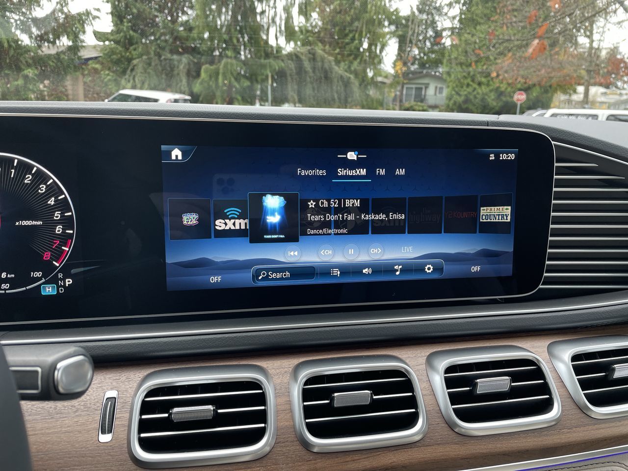 2026 Mercedes-Benz GLE Plug-in Hybrid in North Vancouver, British Columbia