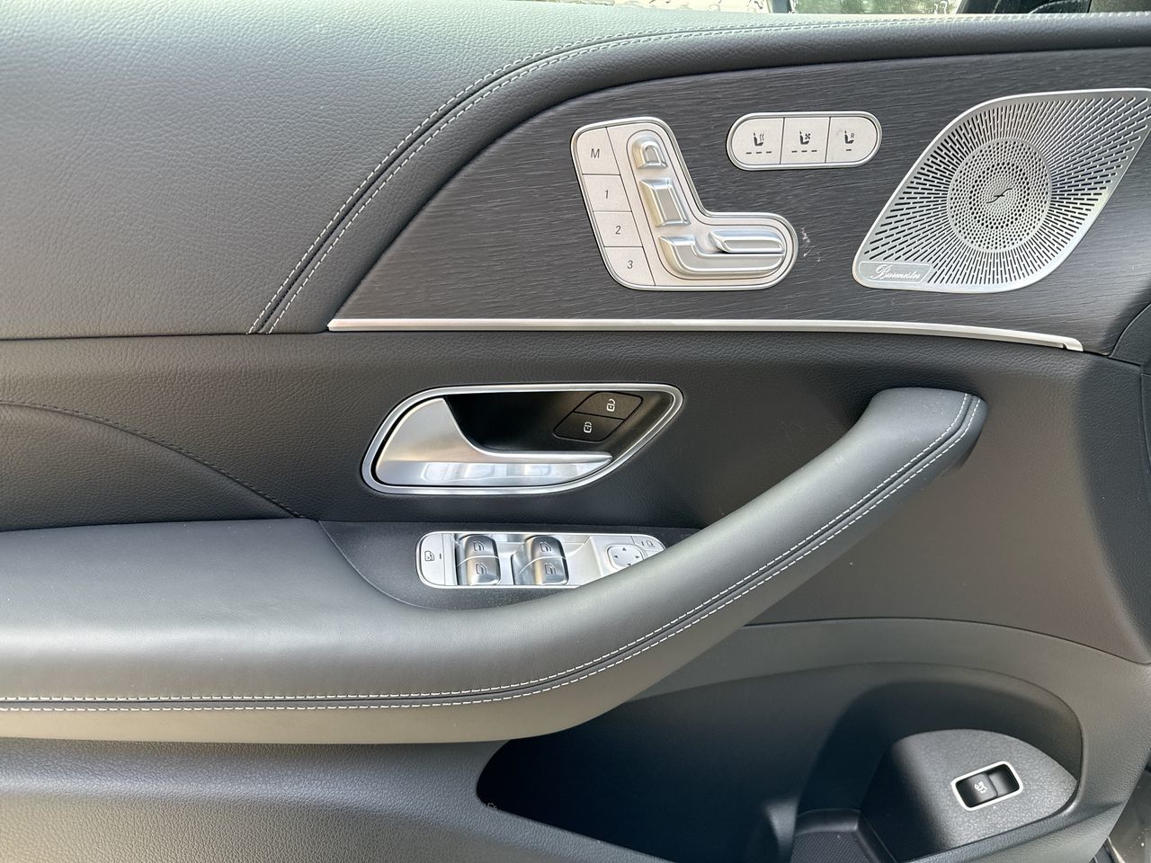 2025 Mercedes-Benz GLE