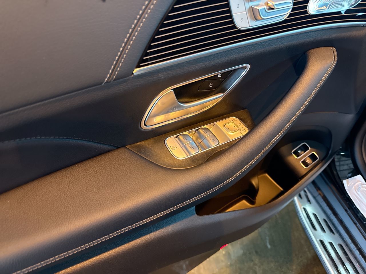 2026 Mercedes-Benz GLE in North Vancouver, British Columbia