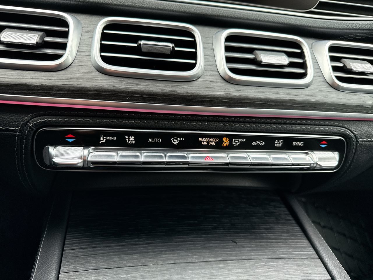 2024 Mercedes-Benz GLE350 in North Vancouver, British Columbia