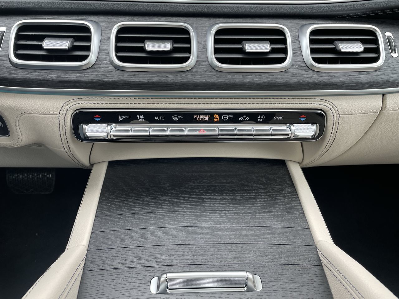 2022 Mercedes-Benz GLE450 in North Vancouver, British Columbia