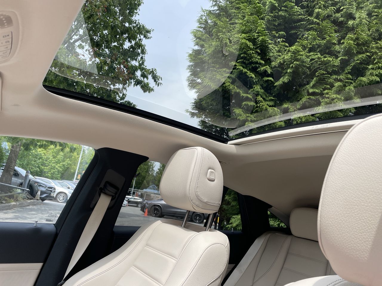 2022 Mercedes-Benz GLE450 in North Vancouver, British Columbia