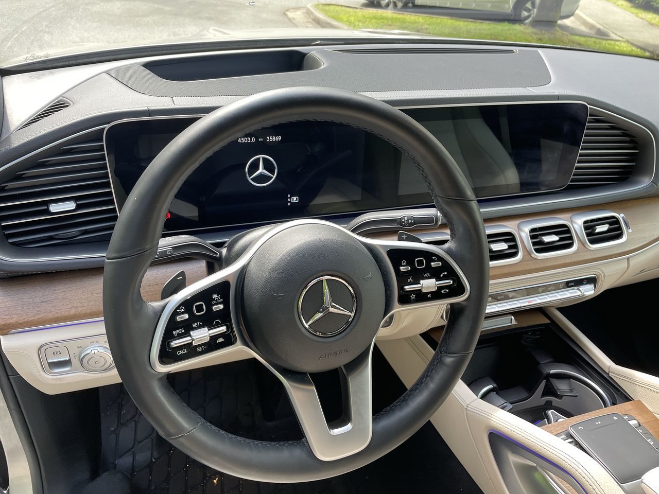 2022 Mercedes-Benz GLE450 in North Vancouver, British Columbia