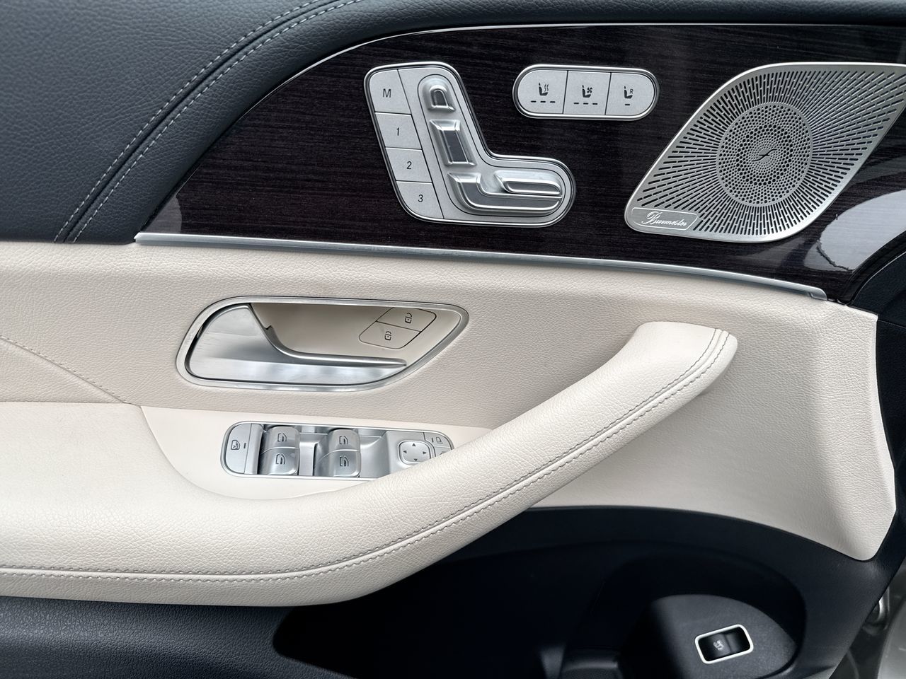 2023  GLE450