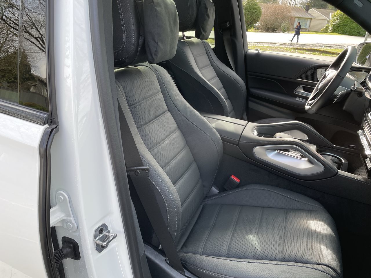2025 Mercedes-Benz GLE450 in North Vancouver, British Columbia