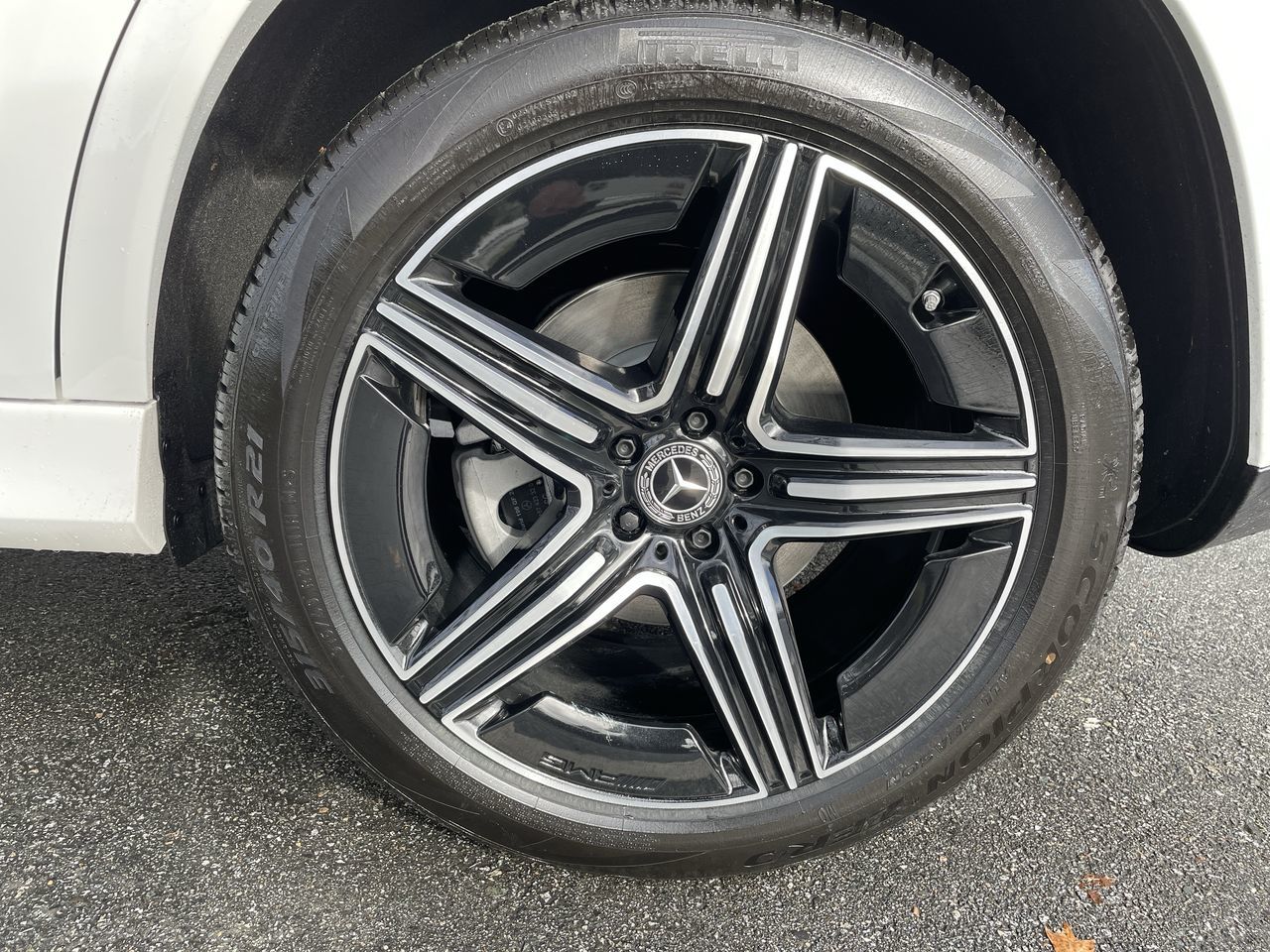 2025 Mercedes-Benz GLE450 in North Vancouver, British Columbia