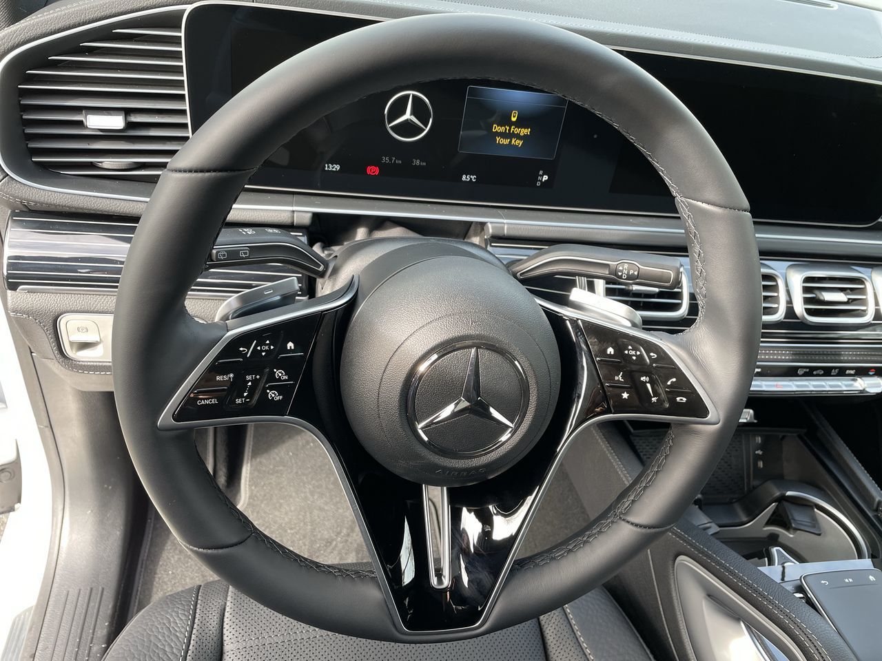 2025 Mercedes-Benz GLE450 in North Vancouver, British Columbia