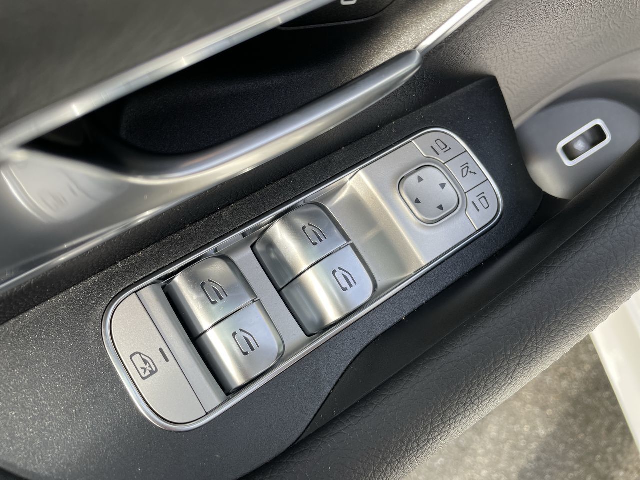 2025 Mercedes-Benz GLE450 in North Vancouver, British Columbia