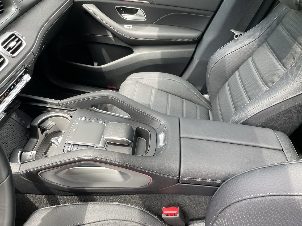 2025 Mercedes-Benz GLE450e in North Vancouver, British Columbia
