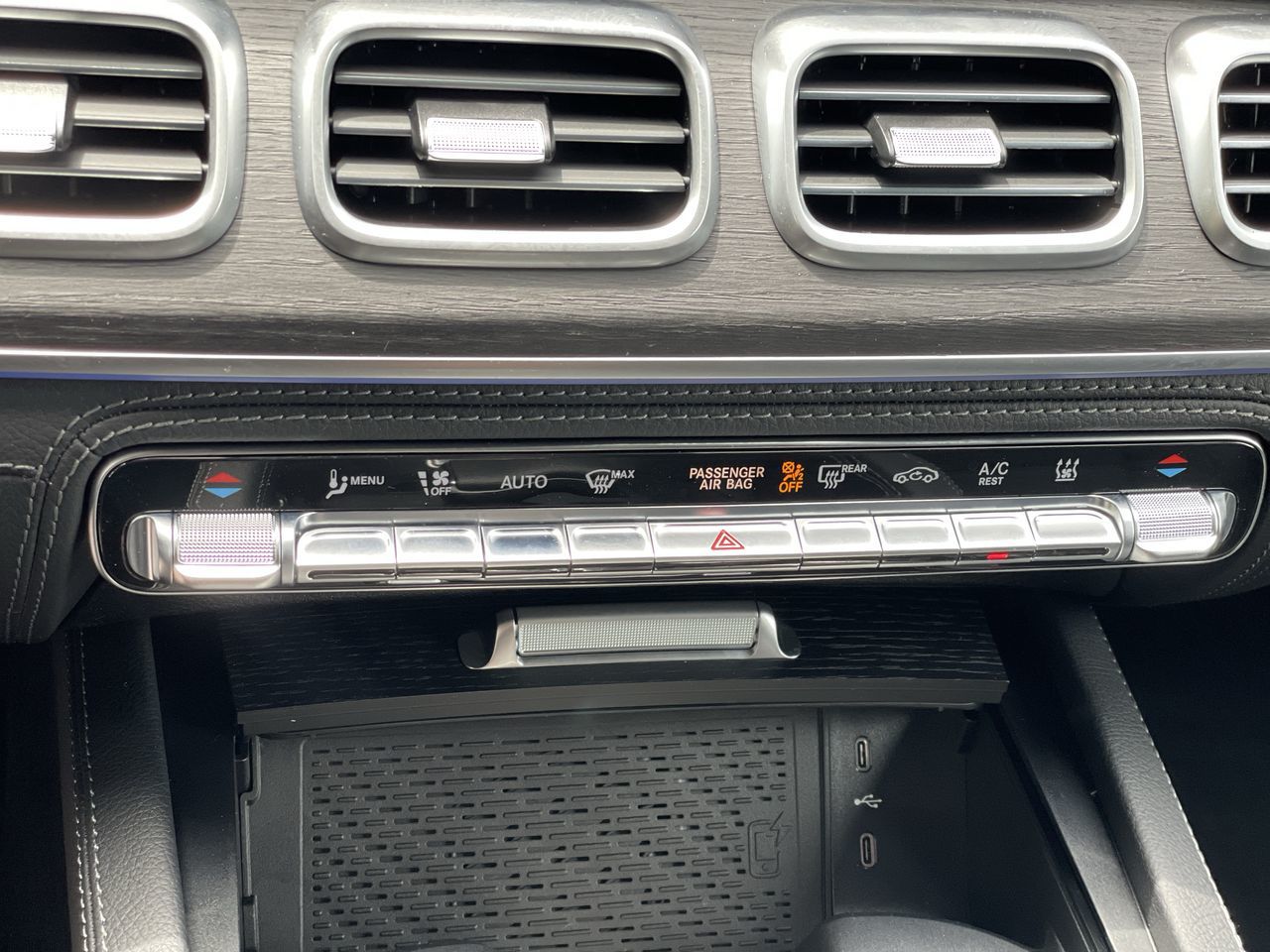2025 Mercedes-Benz GLE450e in North Vancouver, British Columbia