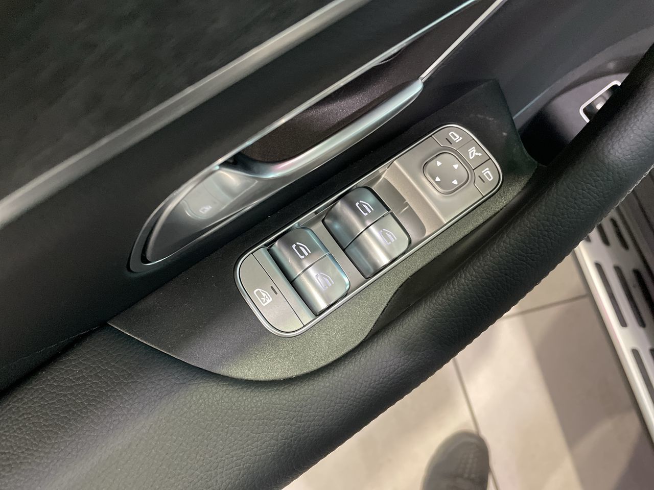 2025 Mercedes-Benz GLE450e in North Vancouver, British Columbia