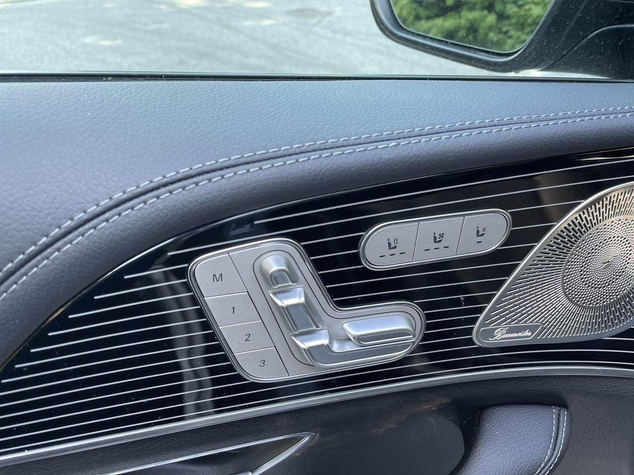 2025 Mercedes-Benz GLE Plug-in-Hybrid in North Vancouver, British Columbia