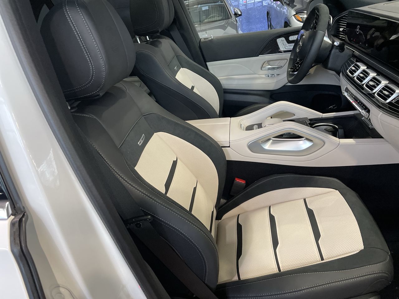 2025 Mercedes-Benz GLE in North Vancouver, British Columbia