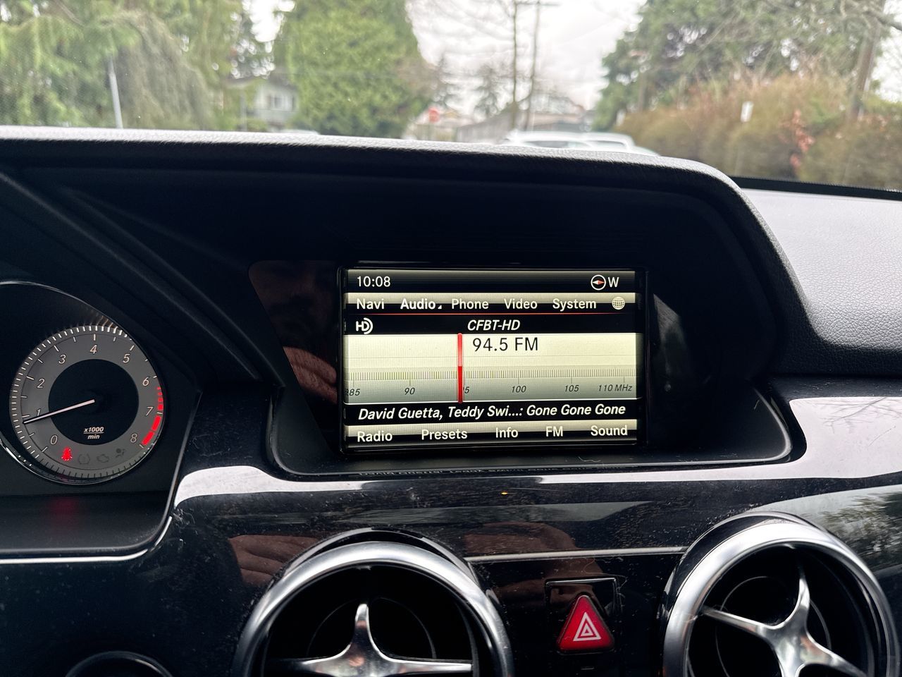 2014 Mercedes-Benz GLK350 in North Vancouver, British Columbia