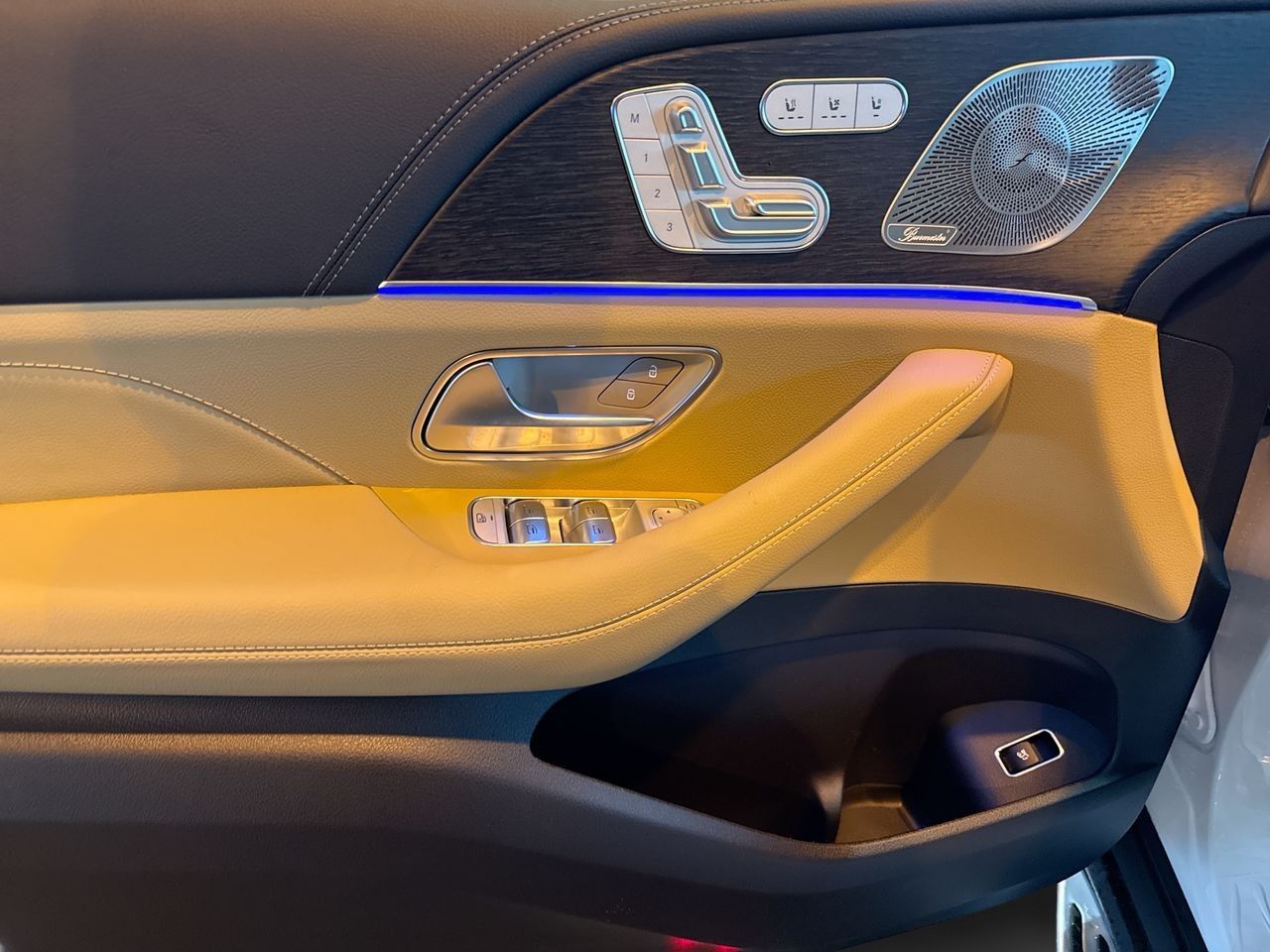 2026 Mercedes-Benz GLS in North Vancouver, British Columbia