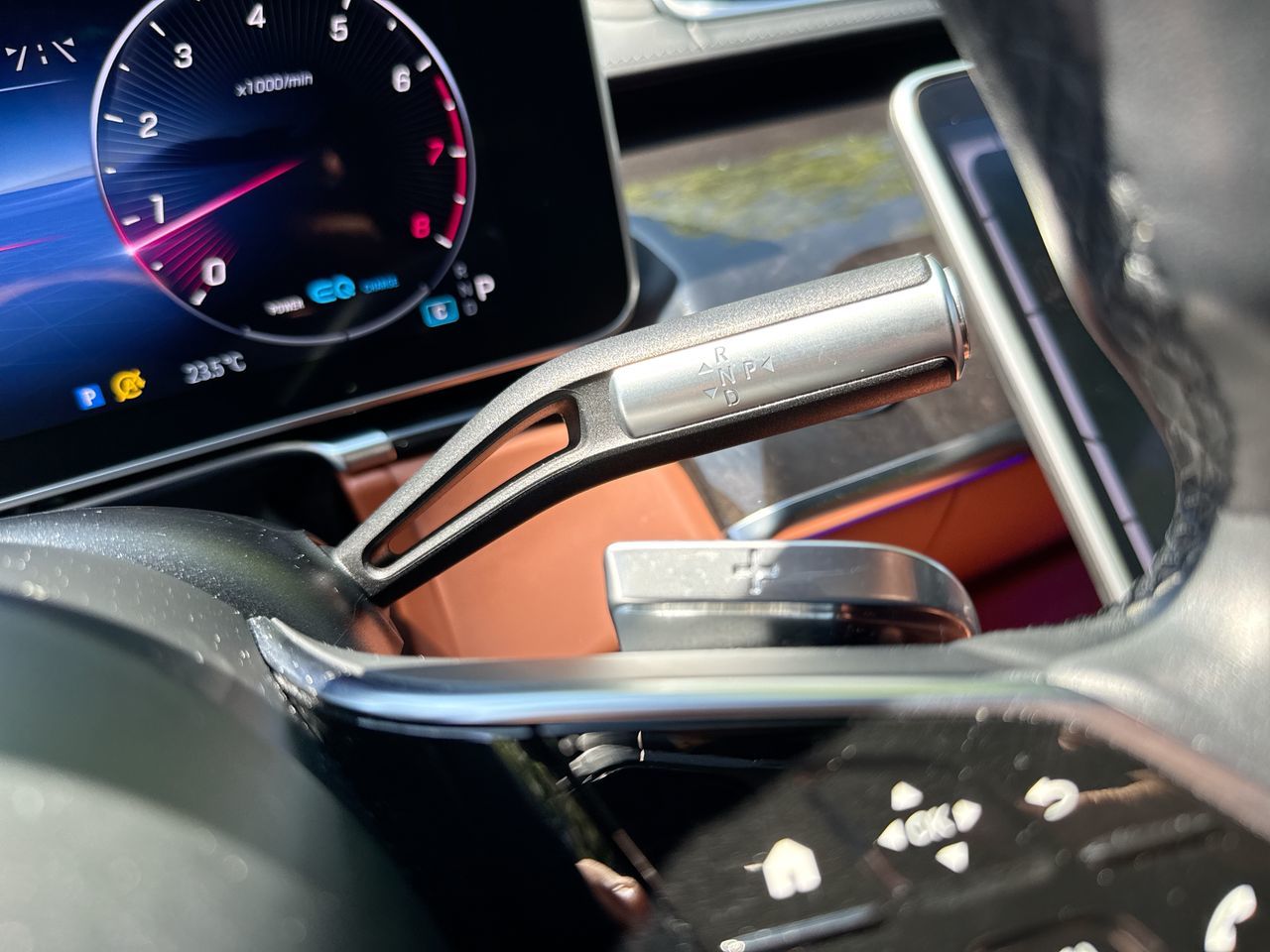 2022  S580