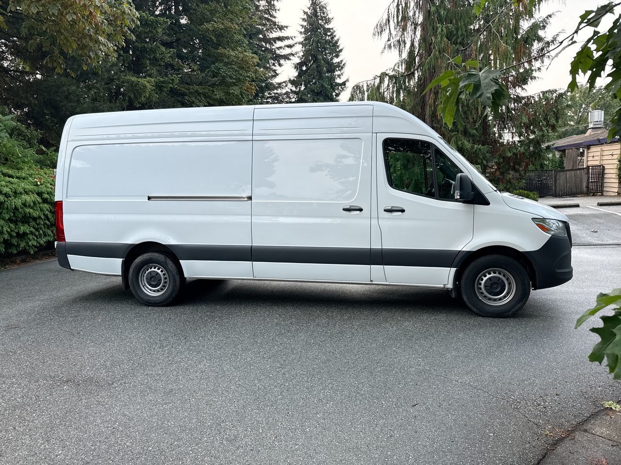 2025 Mercedes-Benz Sprinter Cargo Van
