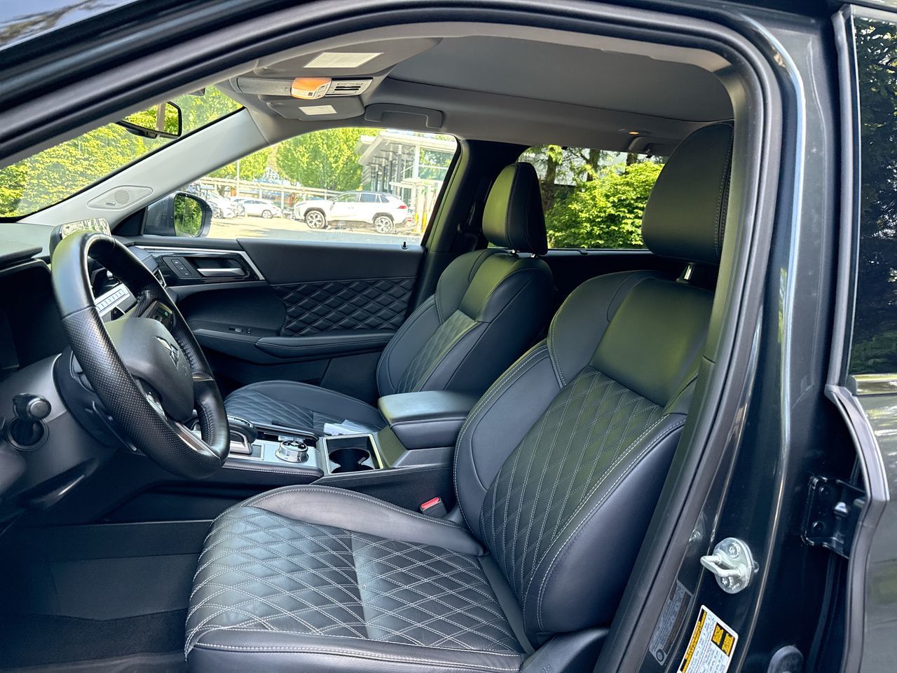 2024  Outlander Plug-In Hybrid