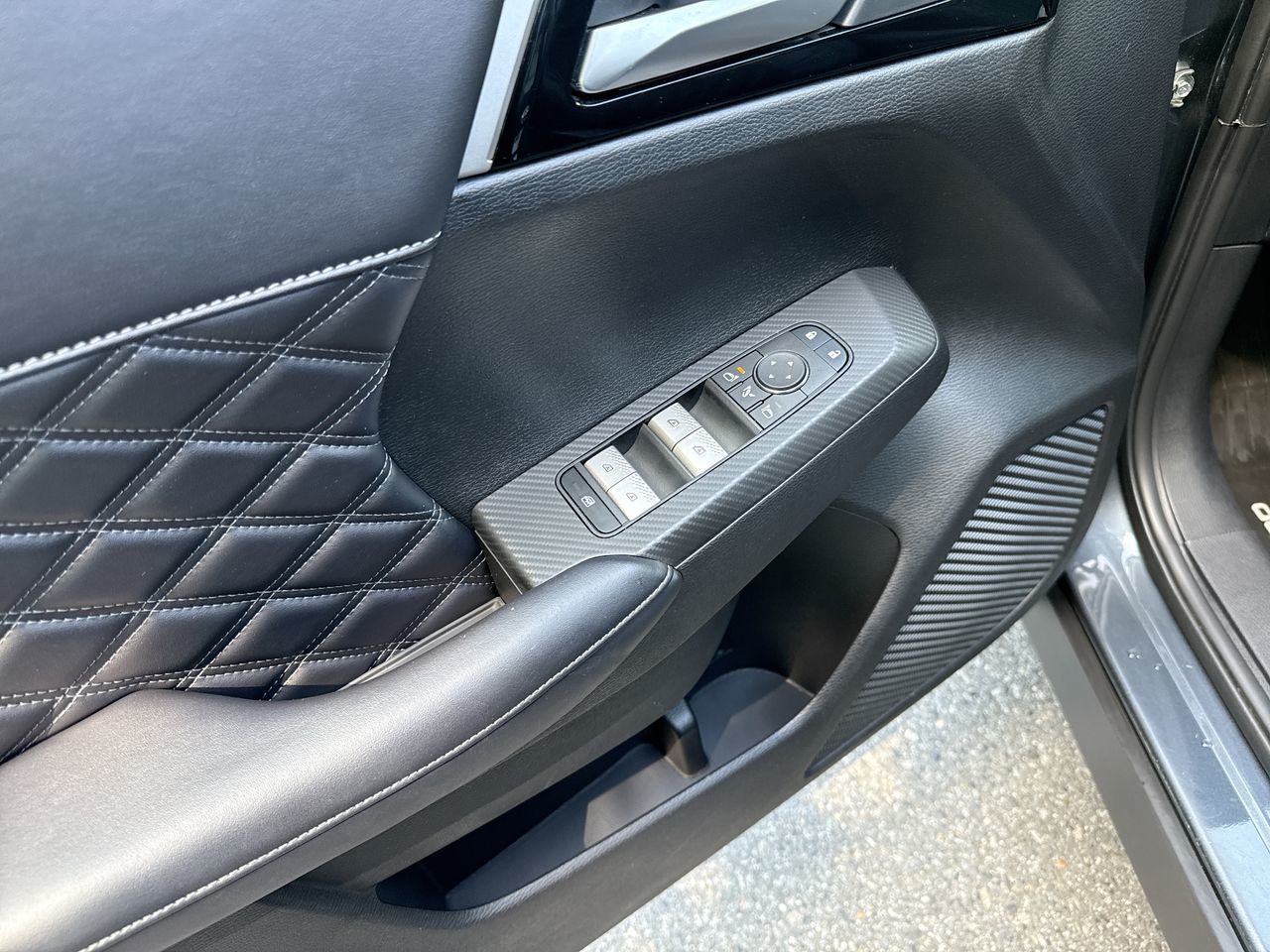 2024  Outlander Plug-In Hybrid