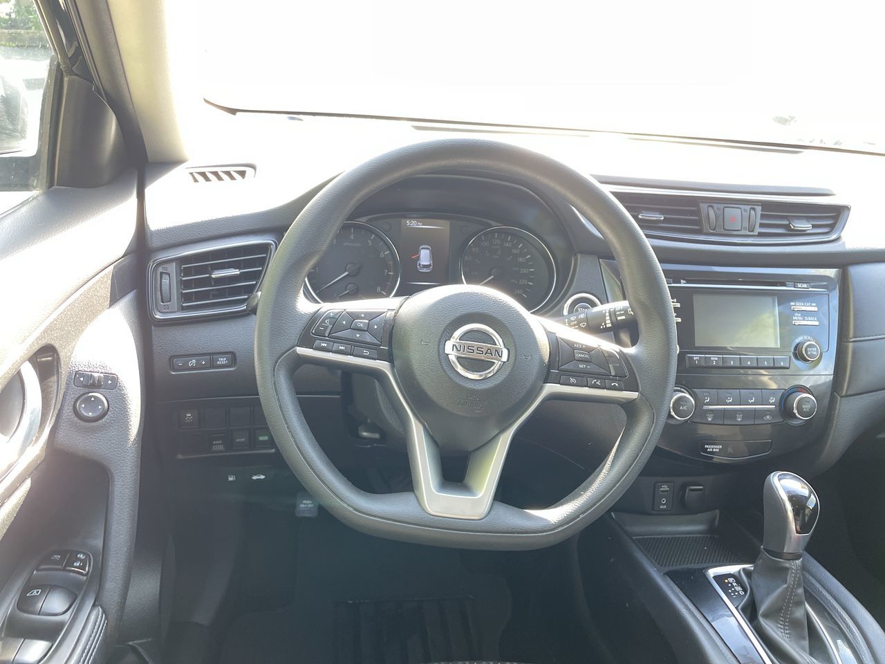2017 Nissan Rogue in North Vancouver, British Columbia