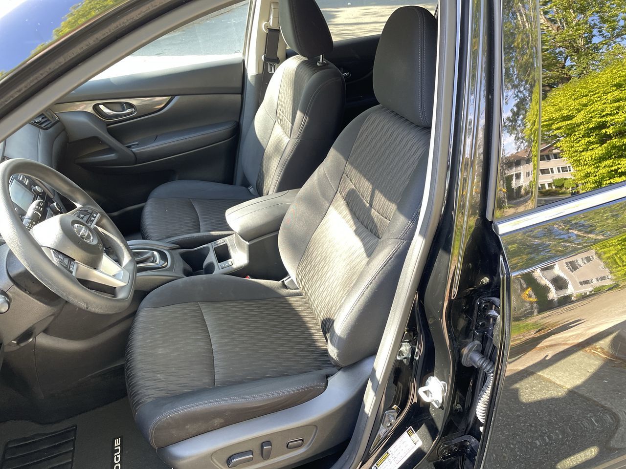 2017 Nissan Rogue in North Vancouver, British Columbia