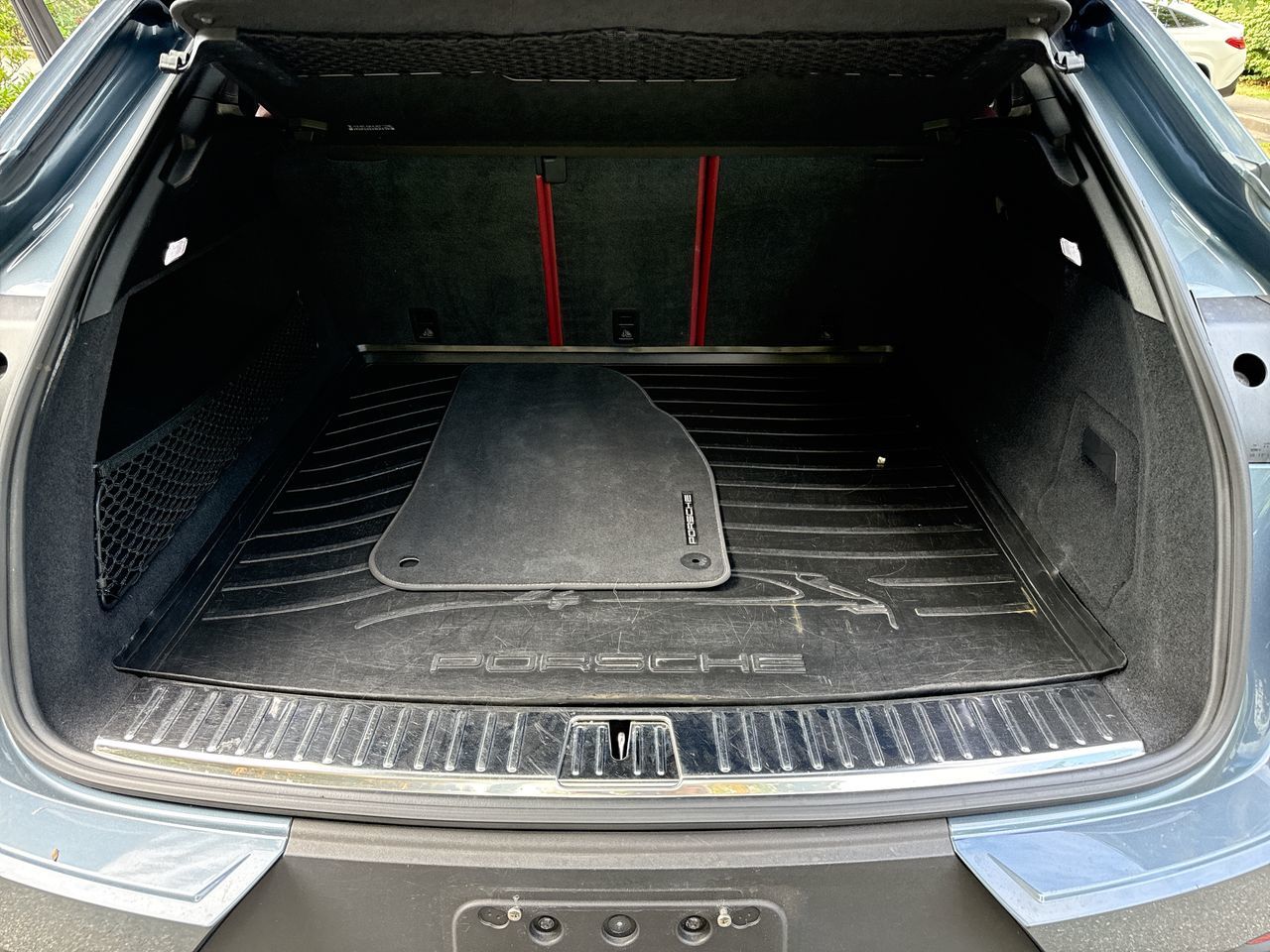 2020  Cayenne