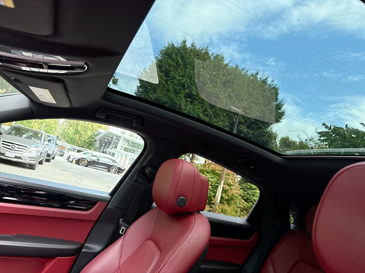 2020  Cayenne