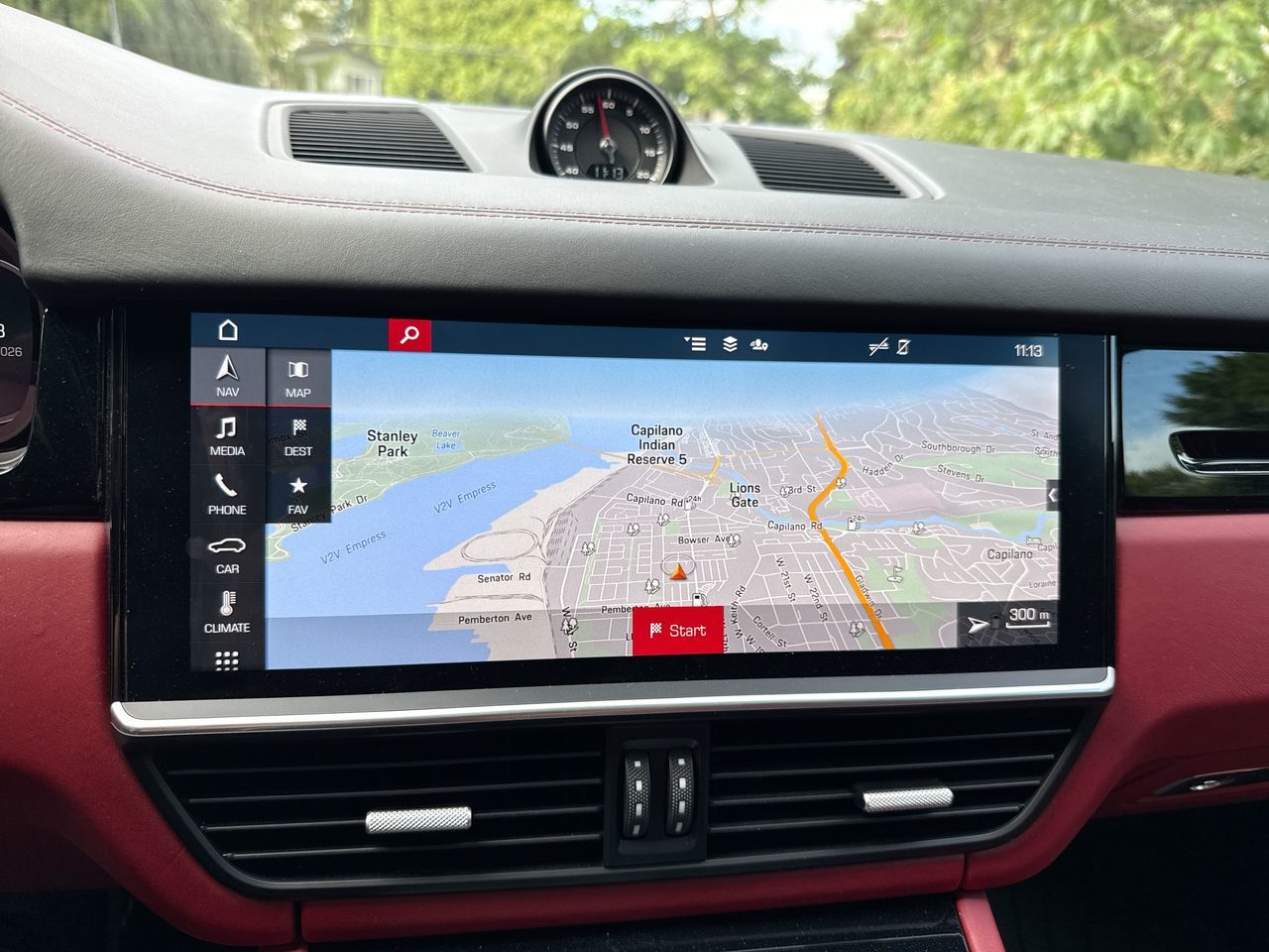 2020  Cayenne