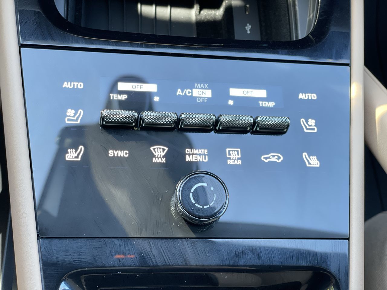 2024 Porsche Cayenne in North Vancouver, British Columbia