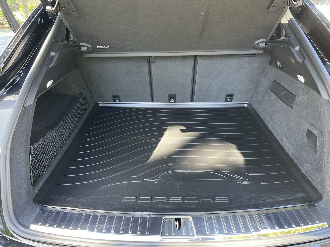 2024 Porsche Cayenne in North Vancouver, British Columbia