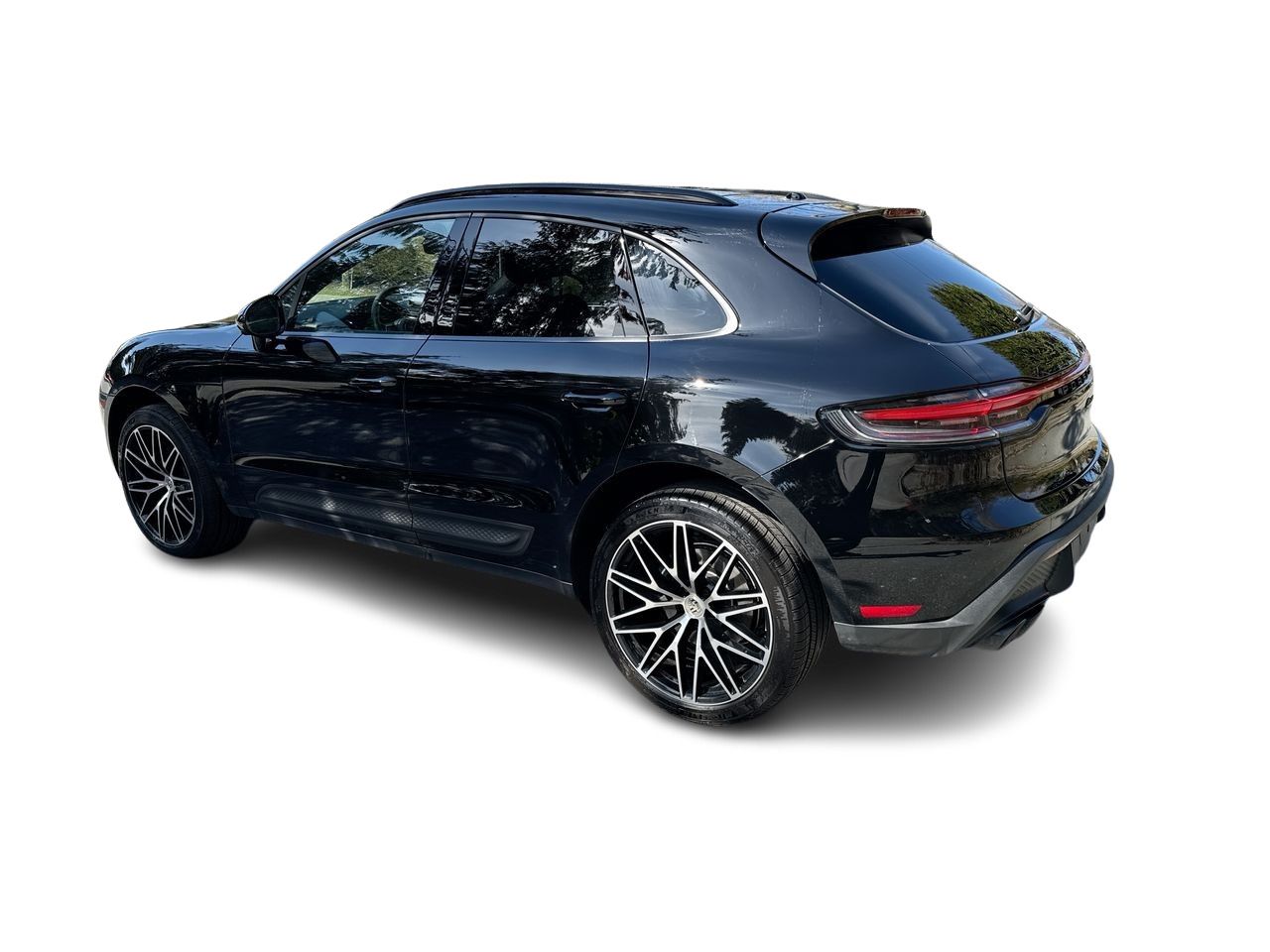 2025  Macan
