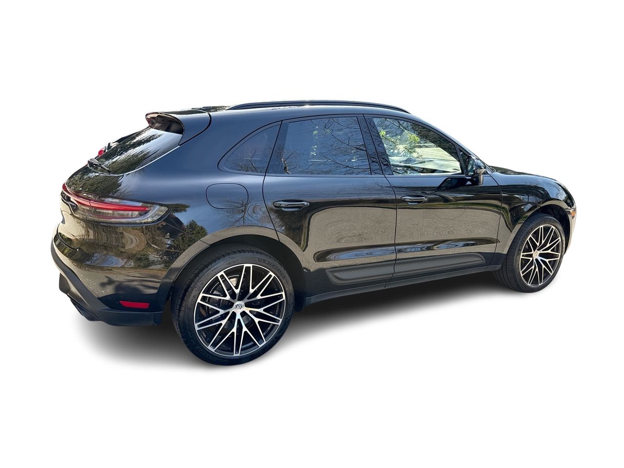2025  Macan