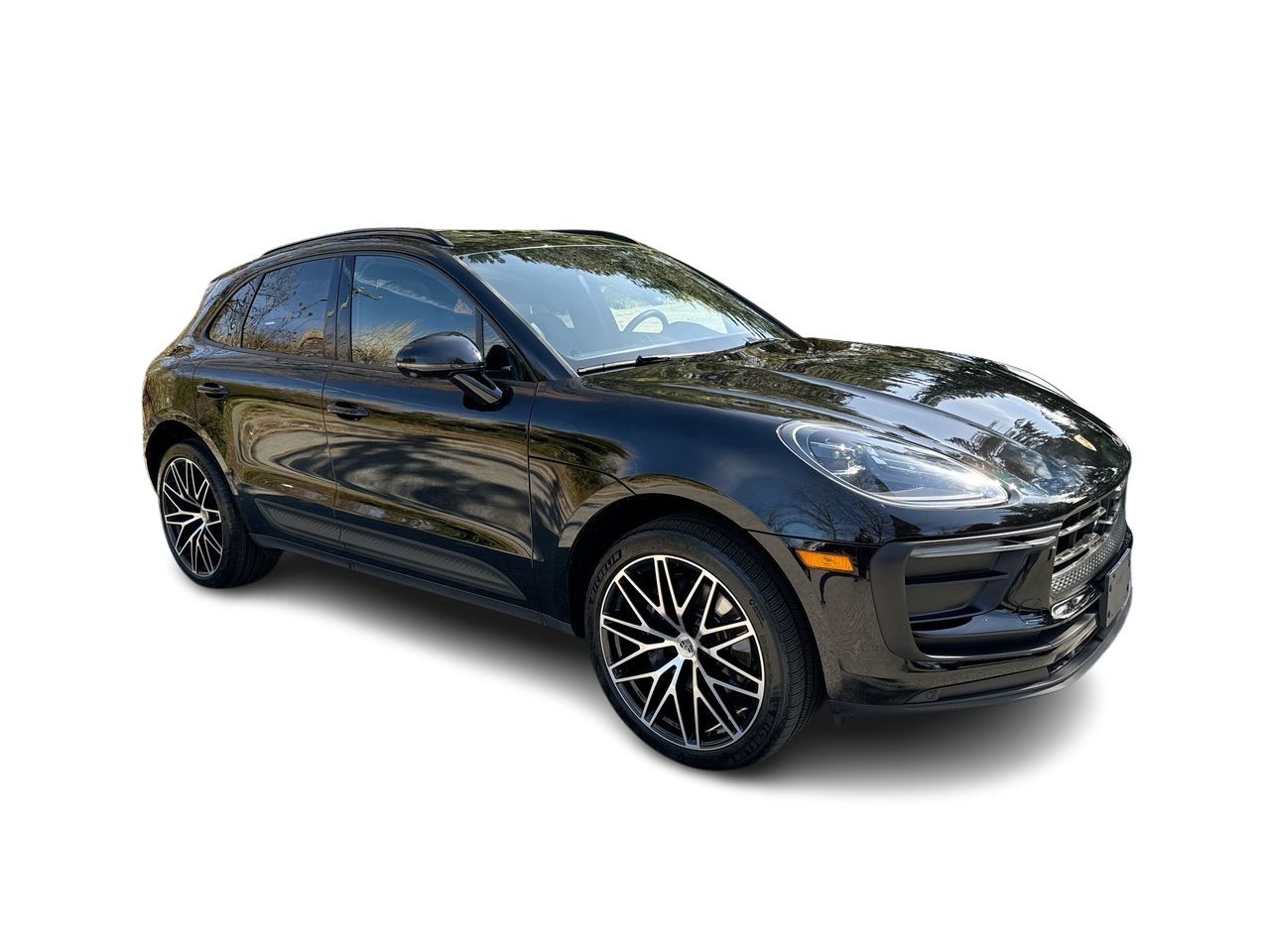 2025  Macan